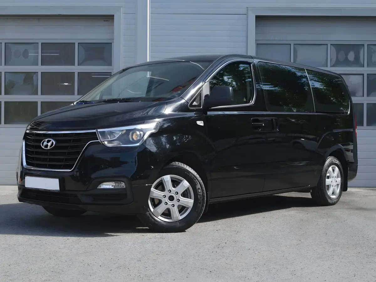Микроавтобус Hyundai H-1